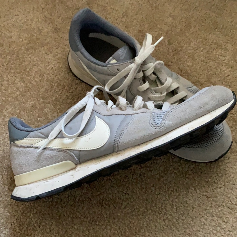 Nike Internationalist
